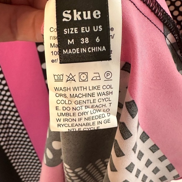 NWOT Women’s polka dot/stripe multi color dress Sz. M - Picture 12 of 13